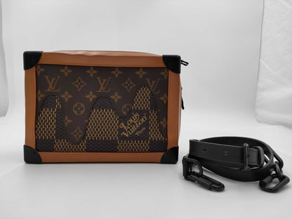 LOUIS VUITTON Louis Vuitton Box Shoulder Bag
