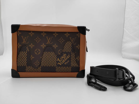 LOUIS VUITTON Louis Vuitton Box Shoulder Bag