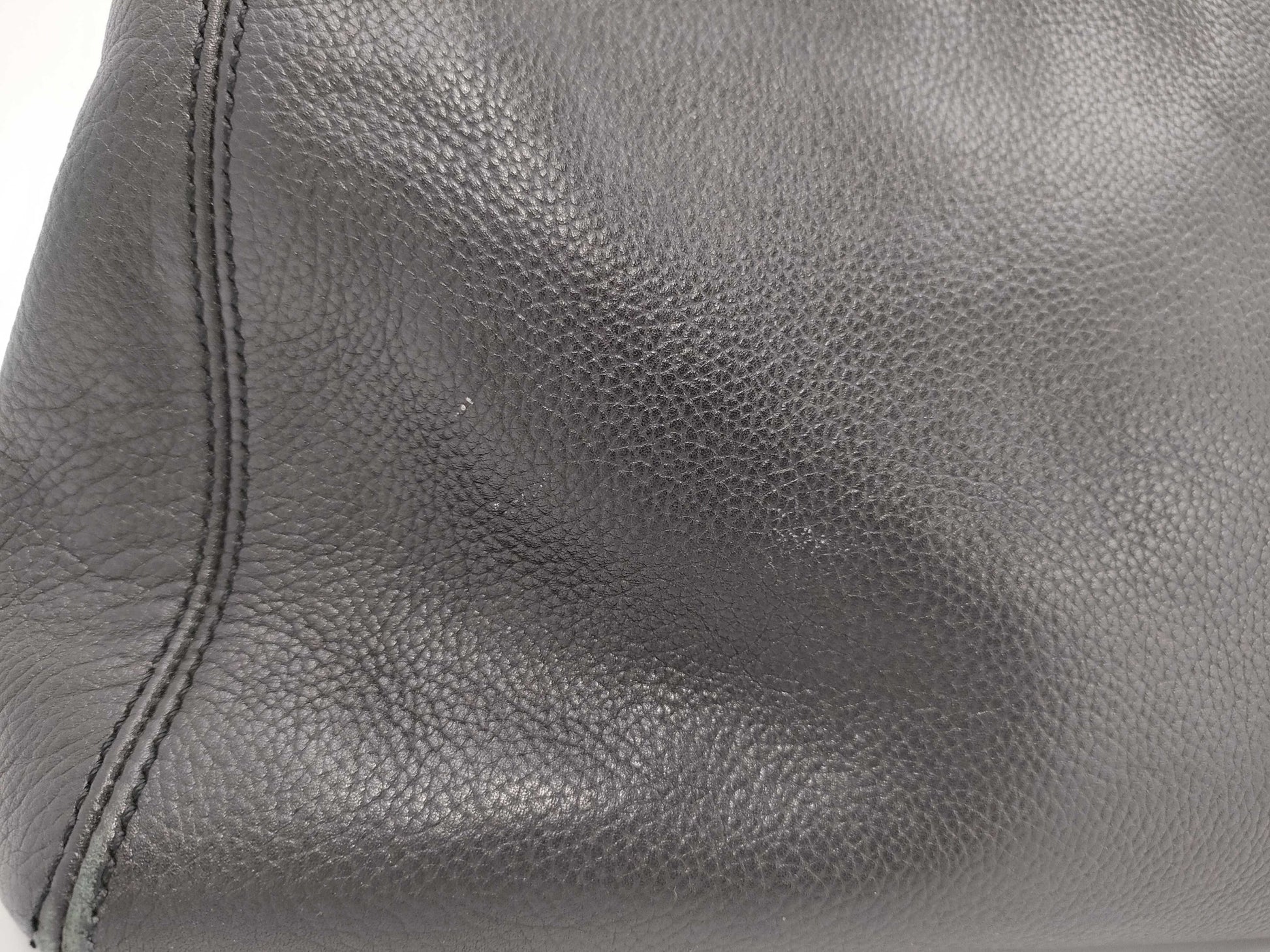 CHANEL Caviar Executive Tote Bag