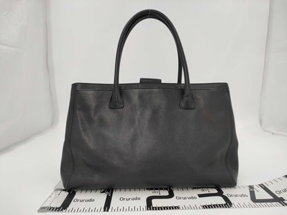 CHANEL Caviar Executive Tote Bag