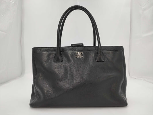 CHANEL Caviar Executive Tote Bag