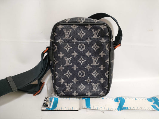 LOUIS VUITTON Louis Vuitton Monogram Camera Bag Shoulder Bag