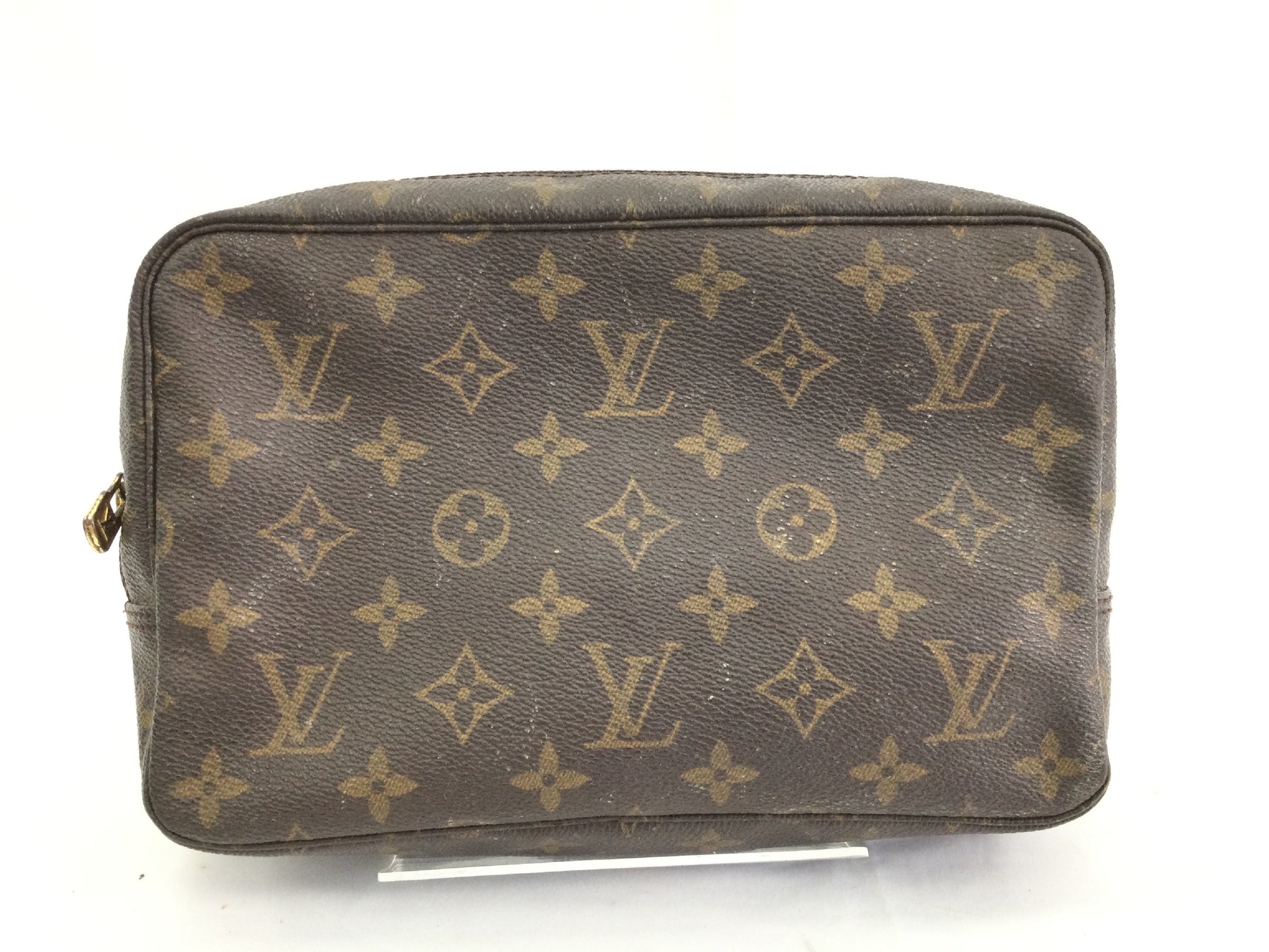 LOUIS VUITTON Truss Toilette 23 Pouch