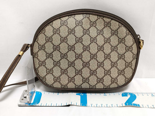 GUCCI GG Supreme Shoulder Bag