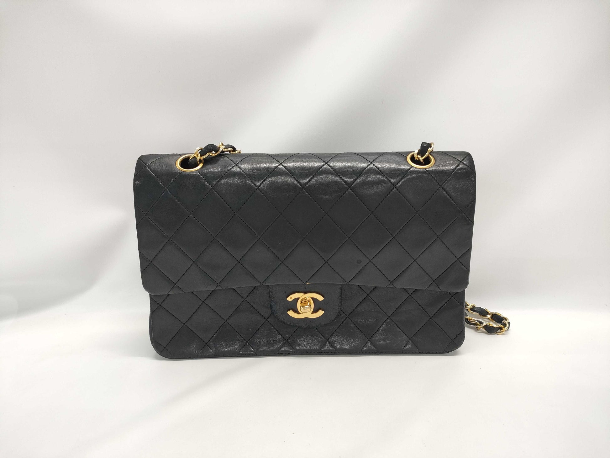 CHANEL Matelasse Chain Shoulder Bag Lambskin