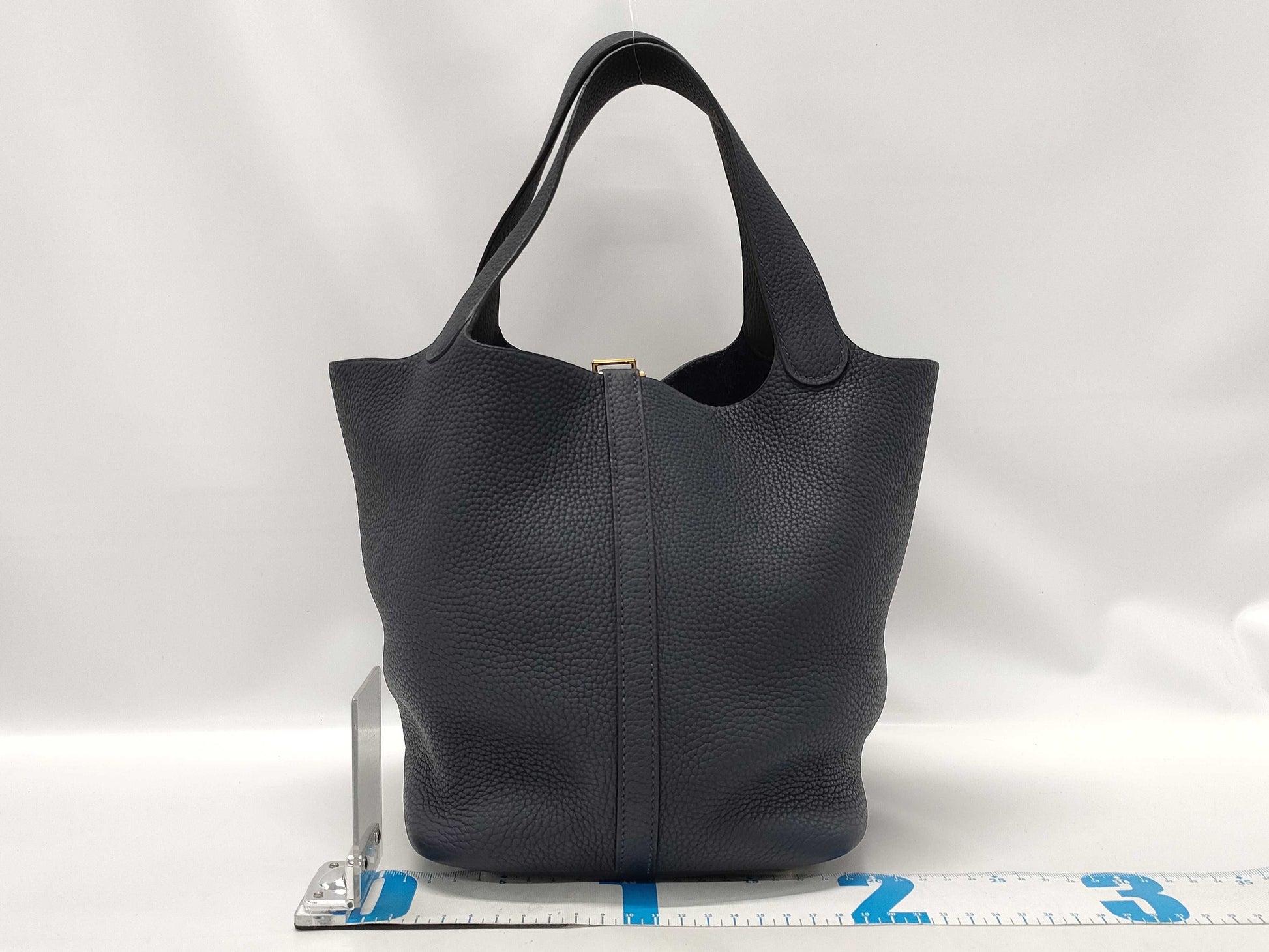 HERMES Picotin Lock MM Navy D Stamp Taurillon Clemence Leather GD Hardware Handbag