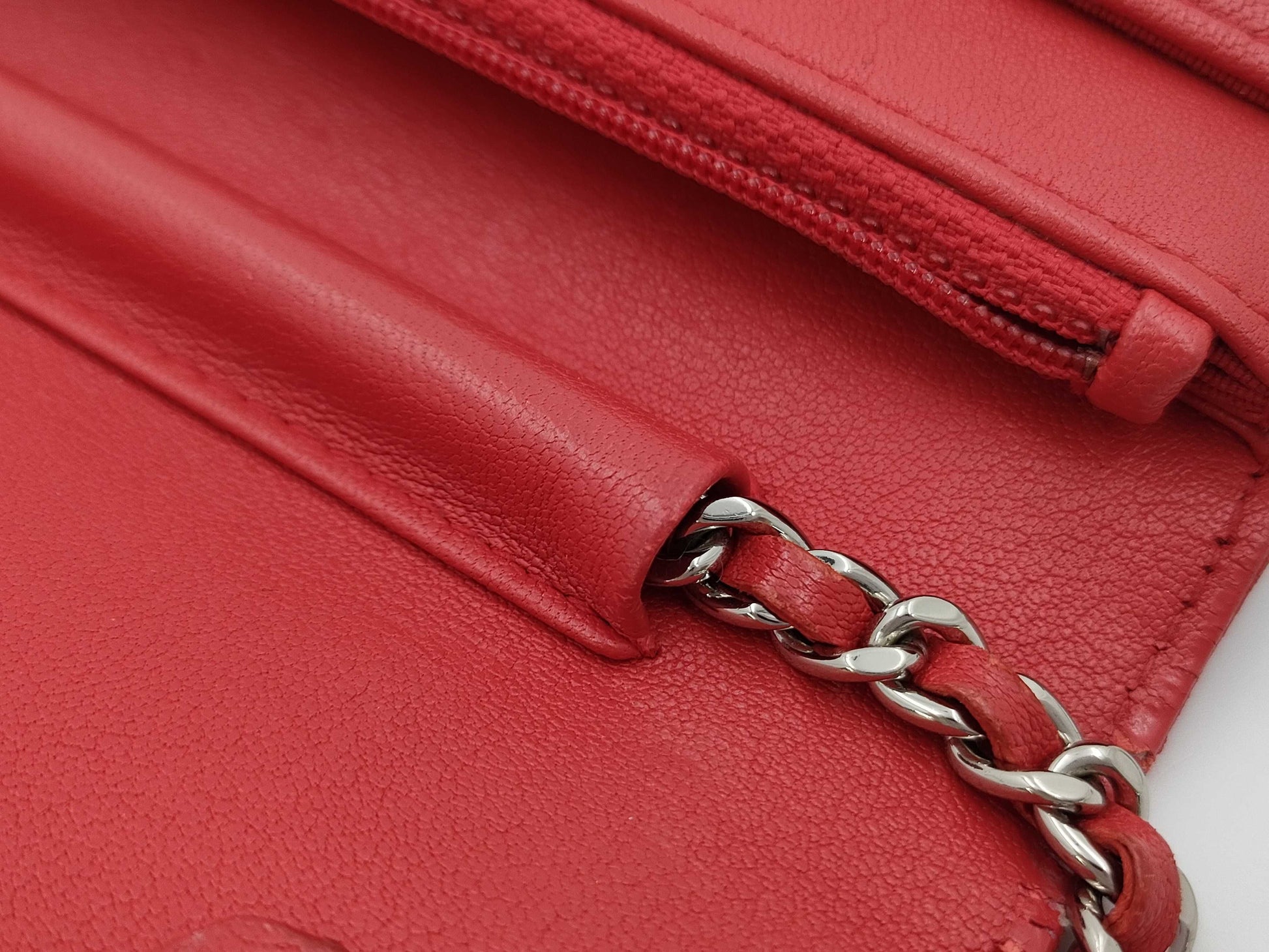 CHANEL Matelasse Chain Wallet Red/Silver Hardware Shoulder Bag