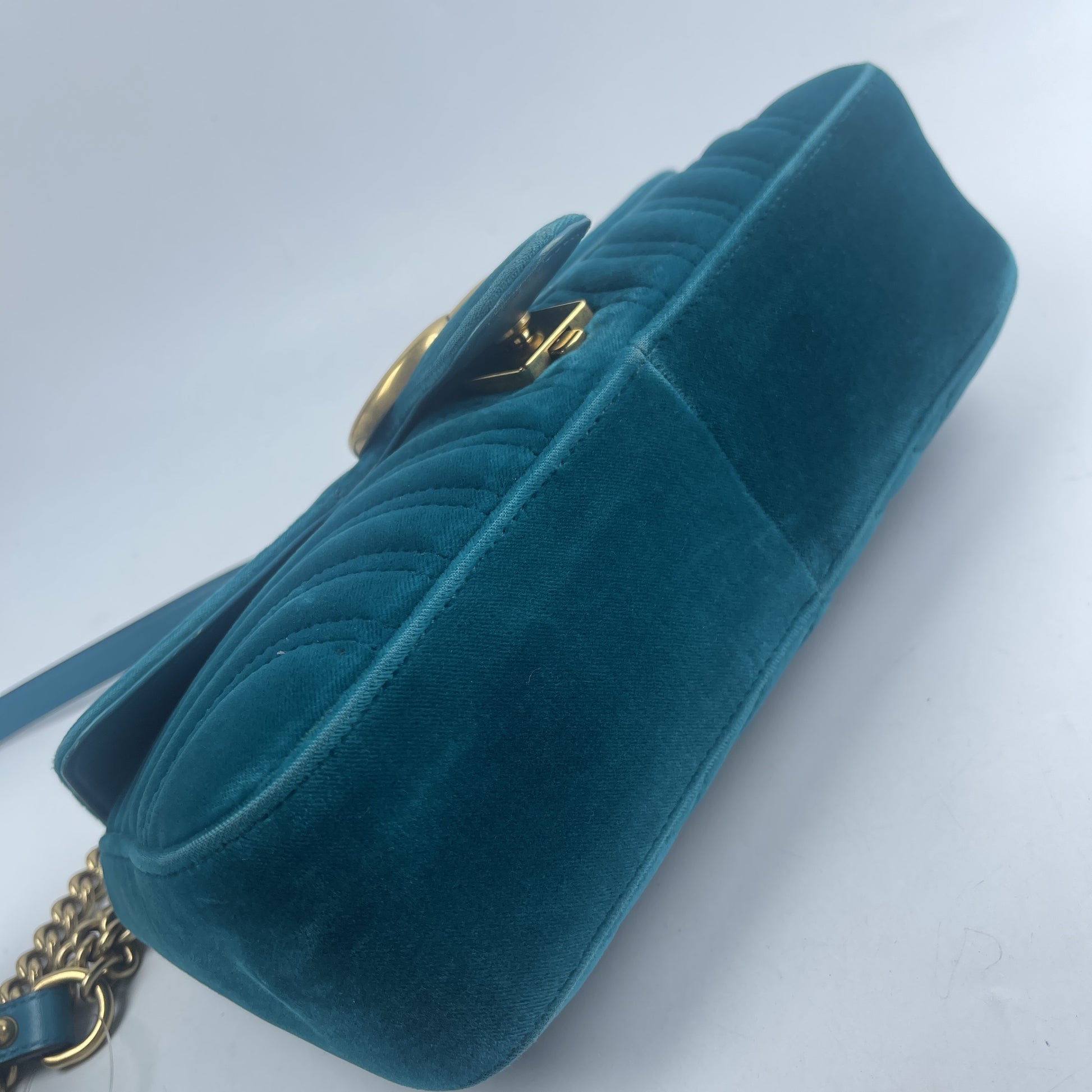 GUCCI GG Marmont Velour Chain Shoulder Bag