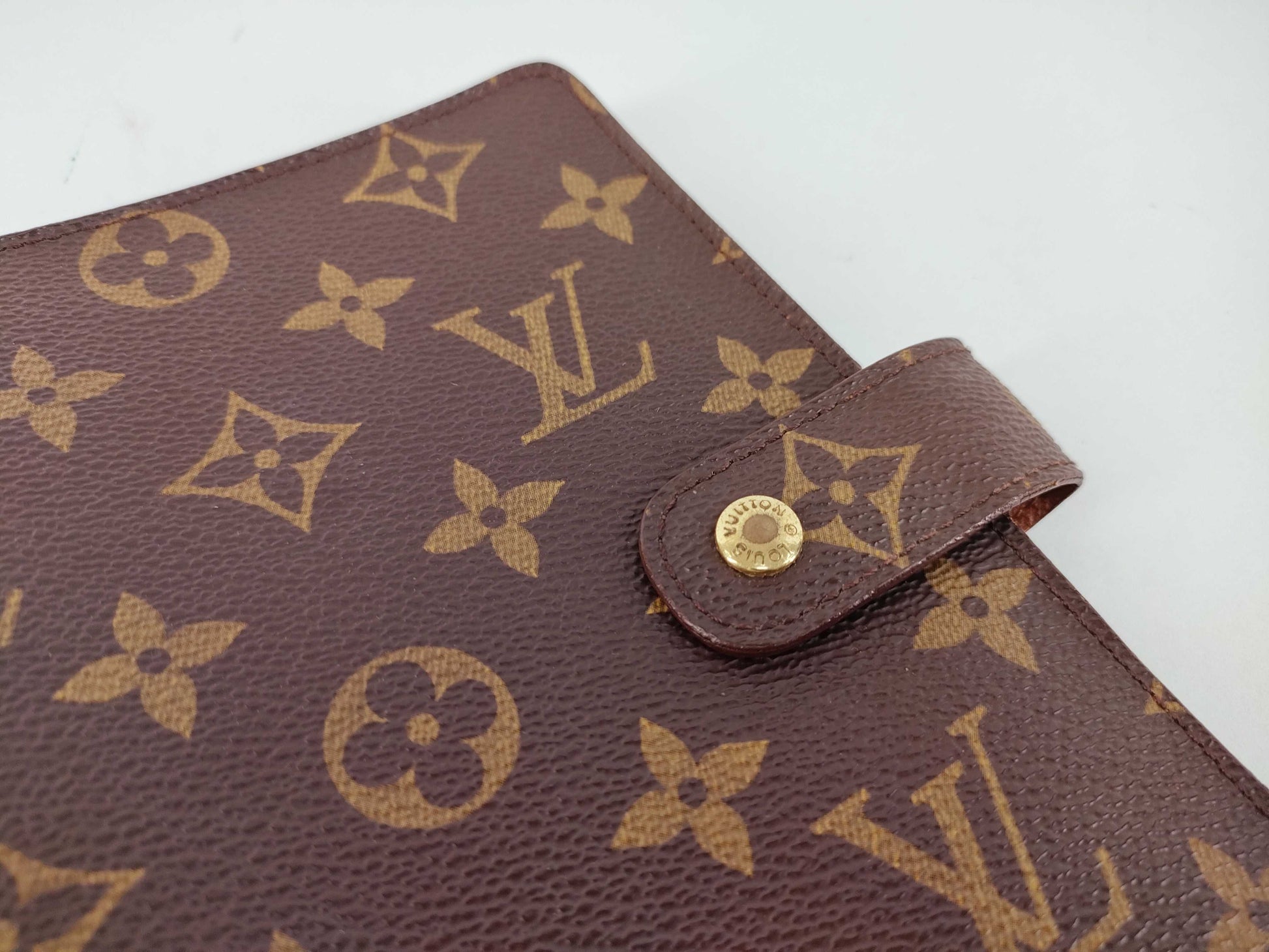 LOUIS VUITTON Agenda MM Notebook Cover