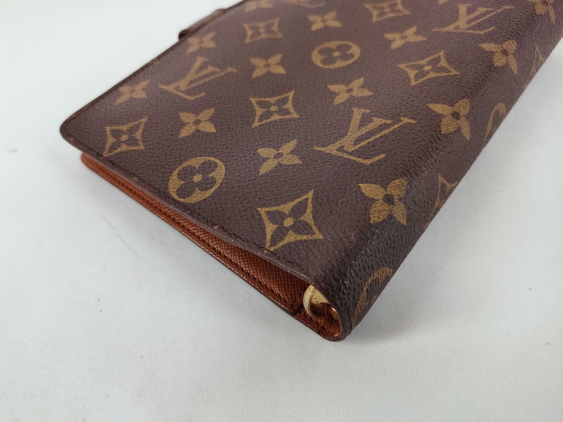 LOUIS VUITTON Agenda MM Notebook Cover
