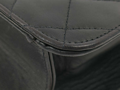 CHANEL Matlasse Pushlock Chain Shoulder Bag