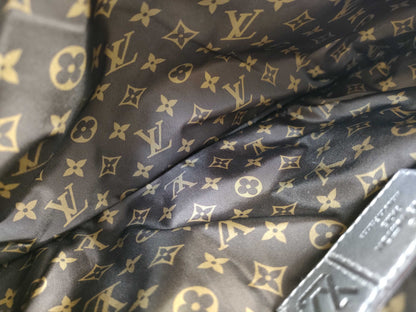 LOUIS VUITTON Maxi Multi Pochette Accessoires Shoulder Bag