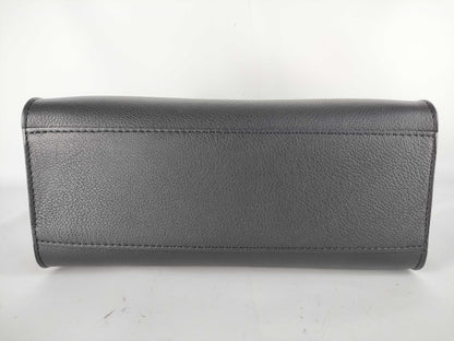 LOUIS VUITTON M22311 Vuitton Lock & Go Lock Me Handbag