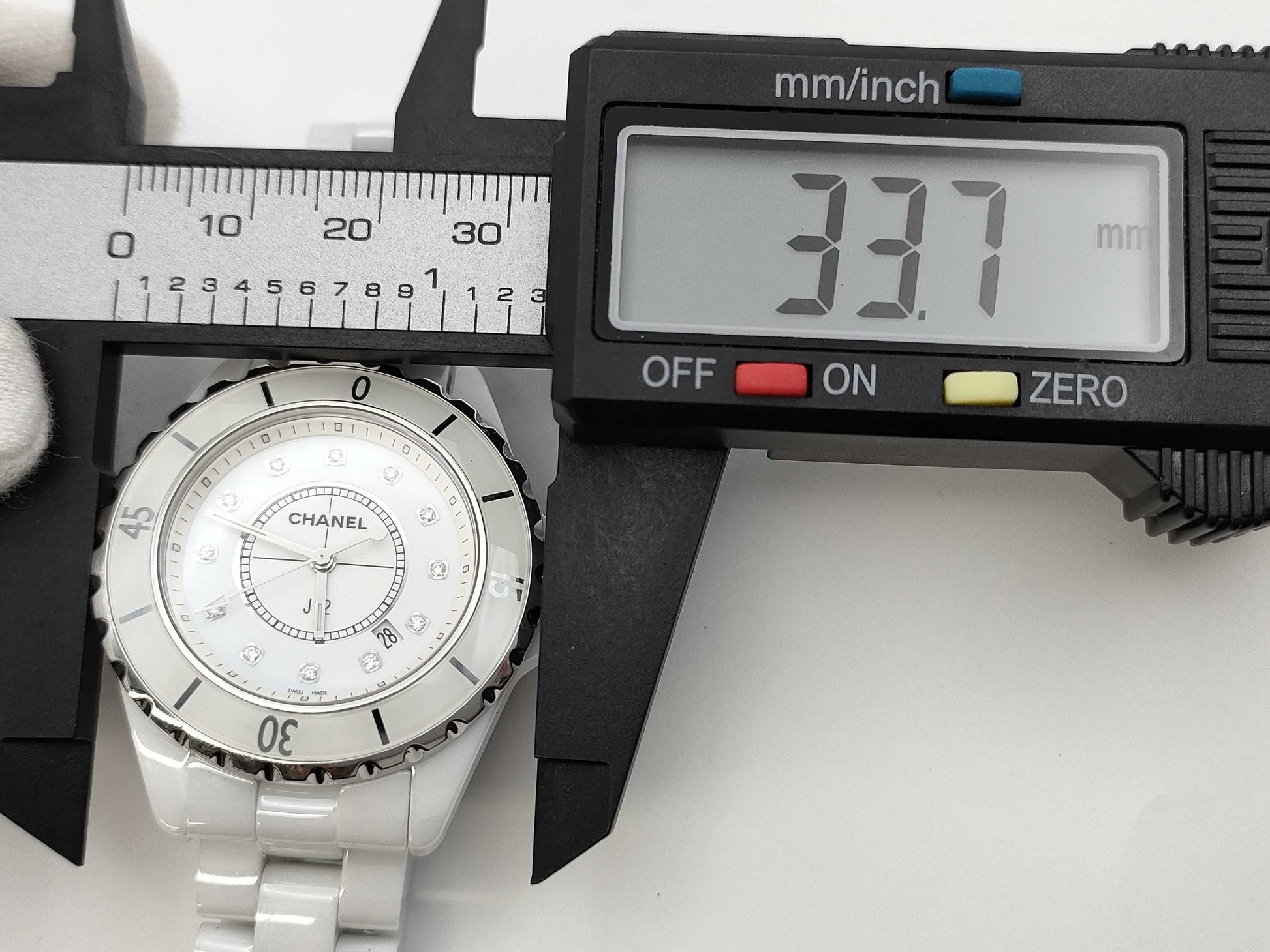 CHANEL J12 H1628 RFN50997 White Dial Quartz Boys' Watch