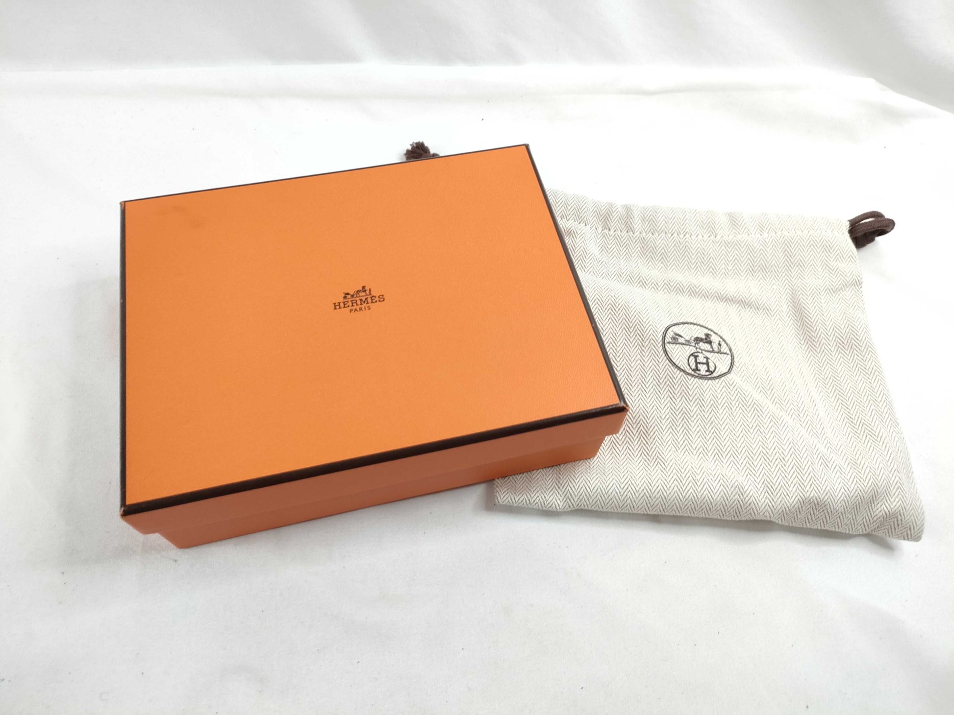 HERMES Lauris Slim Wallet in Orange Pink Goatskin with Silver Hardware and U Stamp