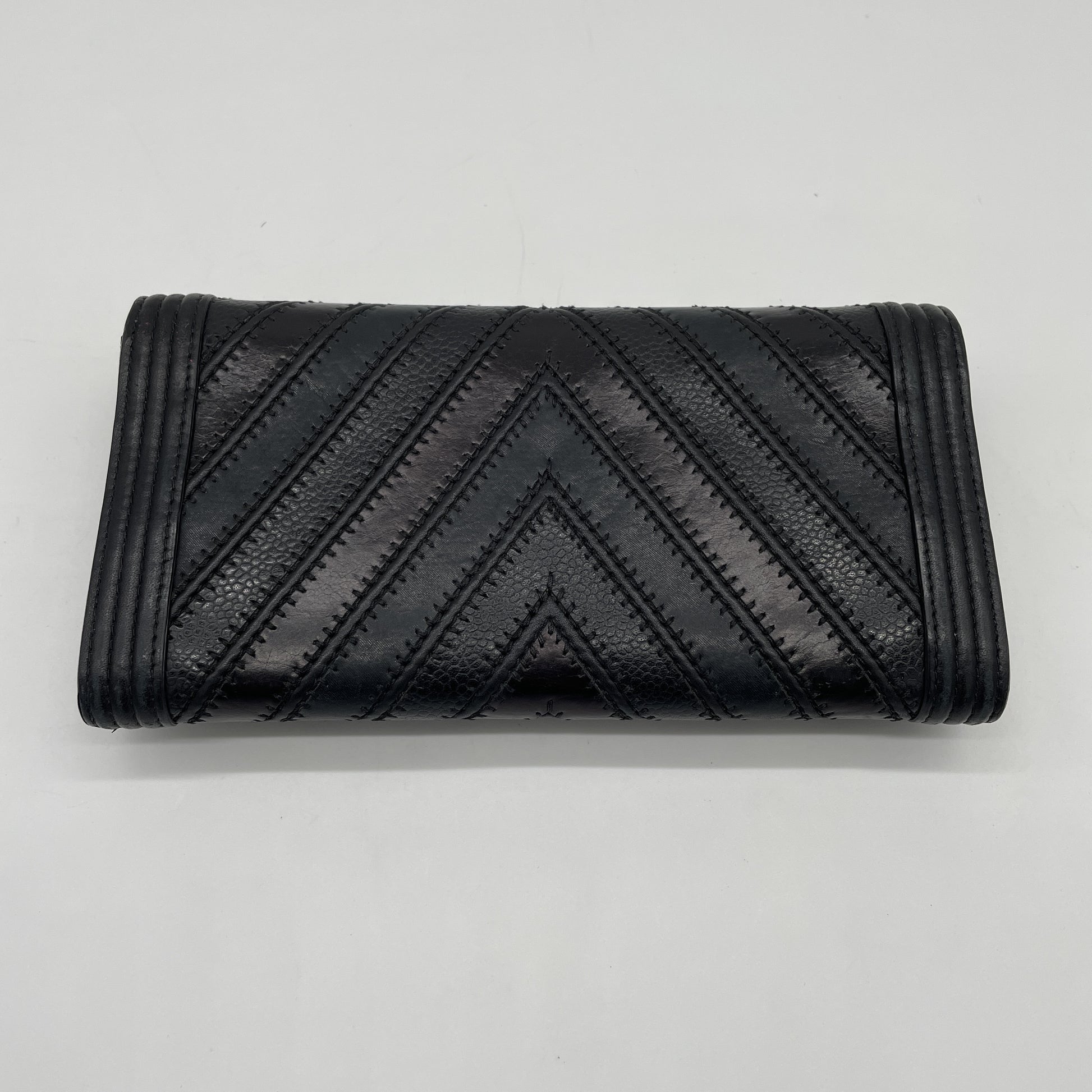 CHANEL Boy Chanel Chain Shoulder Bag Chevron 22 Series Wallet