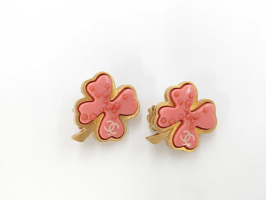 CHANEL Clover Coral x Gold YG Earrings