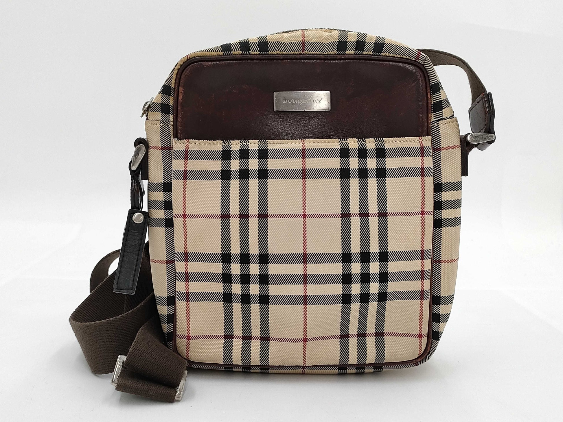 BURBERRY Nova Check Logo Plate Shoulder Bag