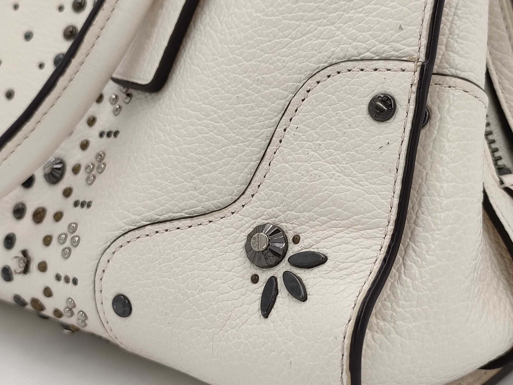 COACH 56832 Bandana Rivet Mercer Turnlock 2-Way Handbag/Shoulder Bag