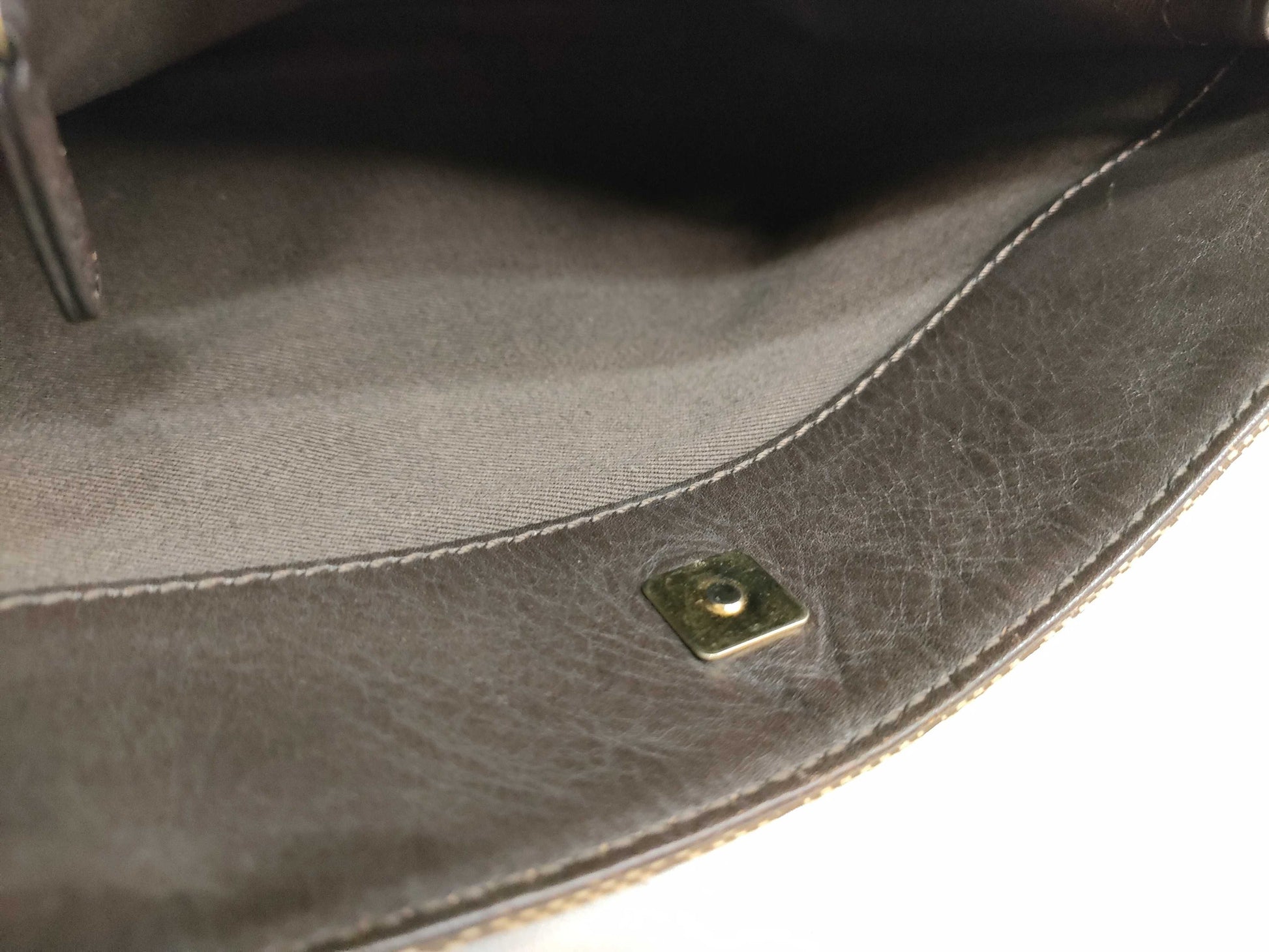 GUCCI GG Canvas Shoulder Bag