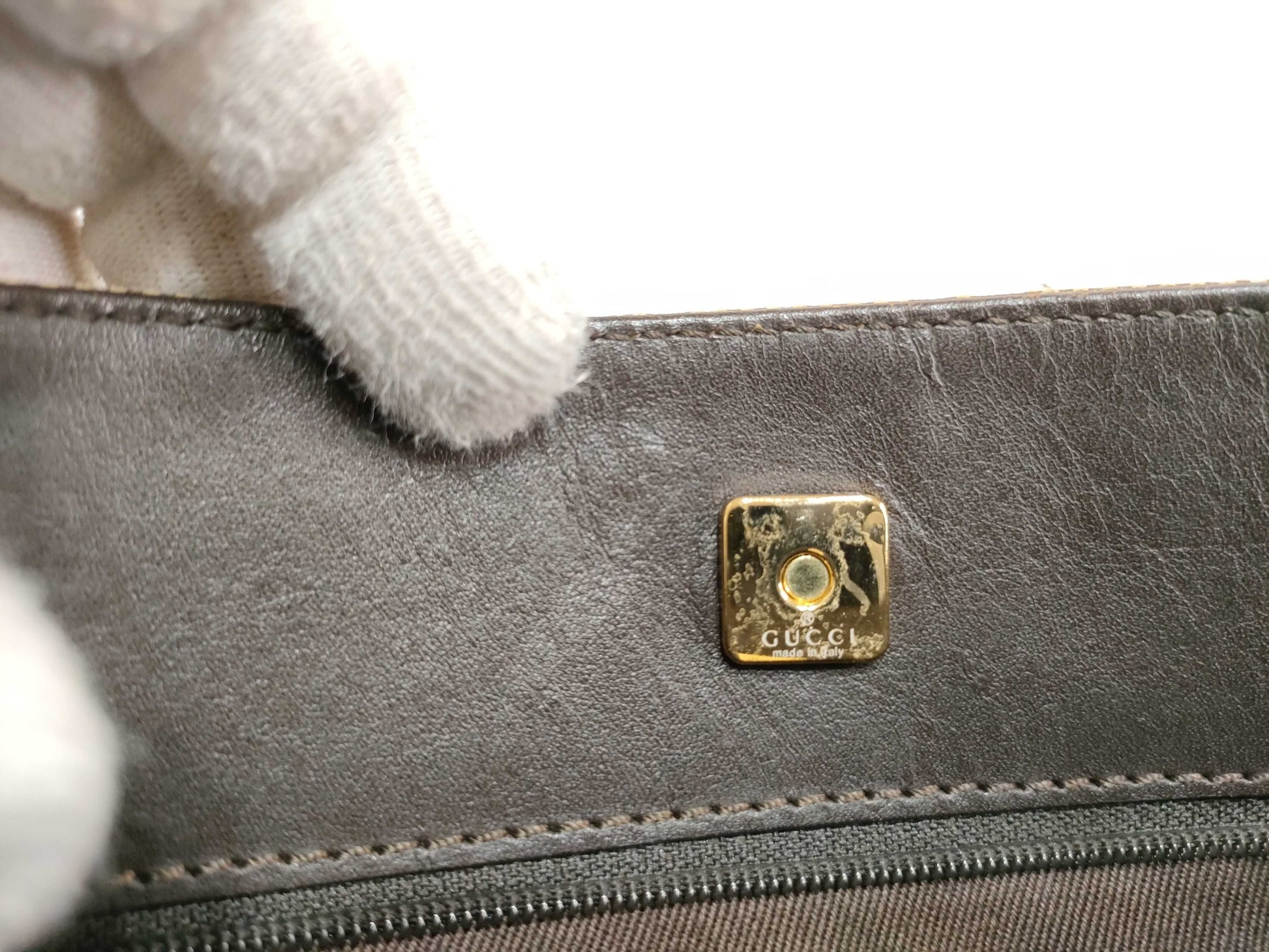 GUCCI GG Canvas Shoulder Bag