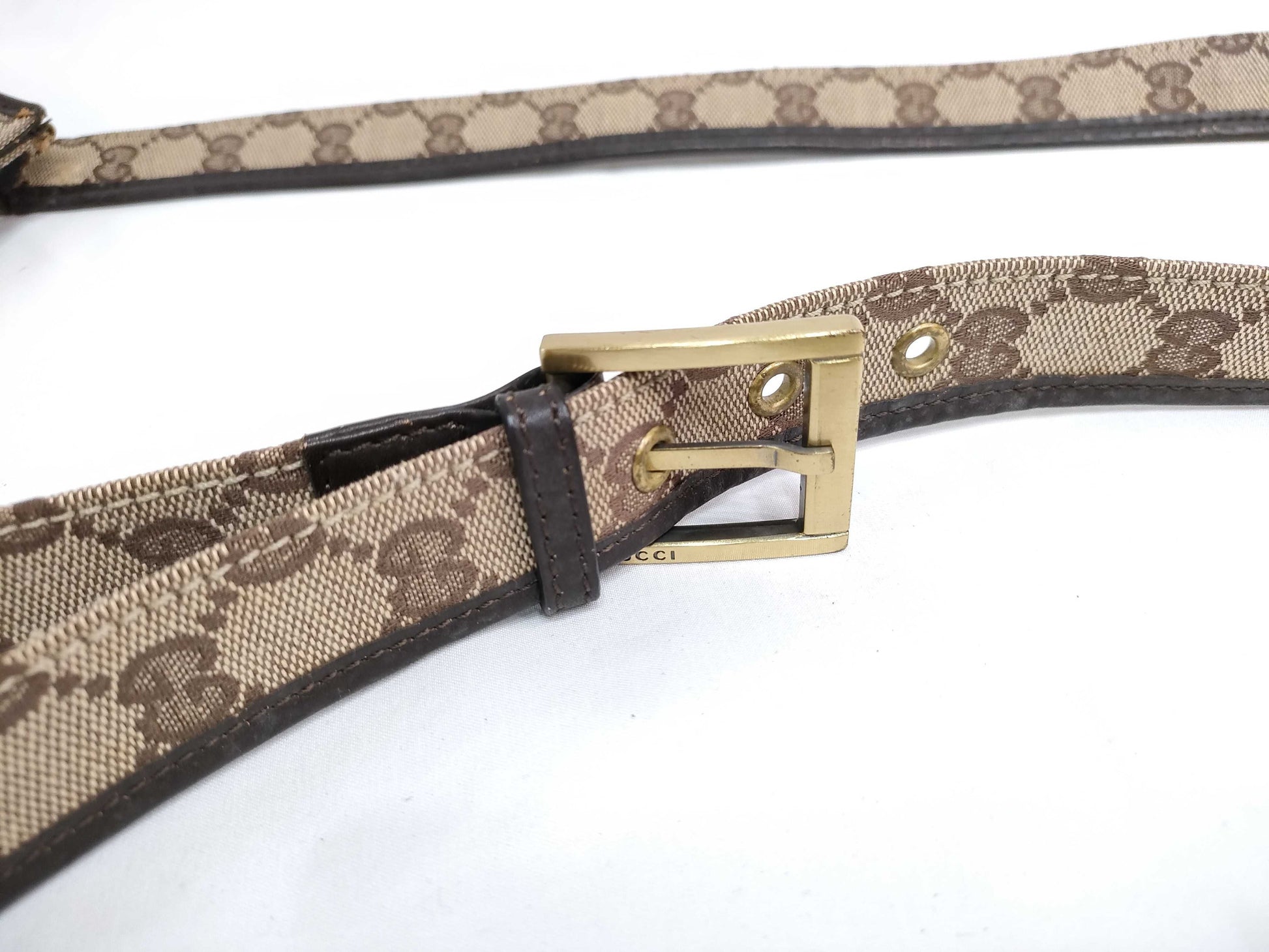 GUCCI GG Canvas Shoulder Bag