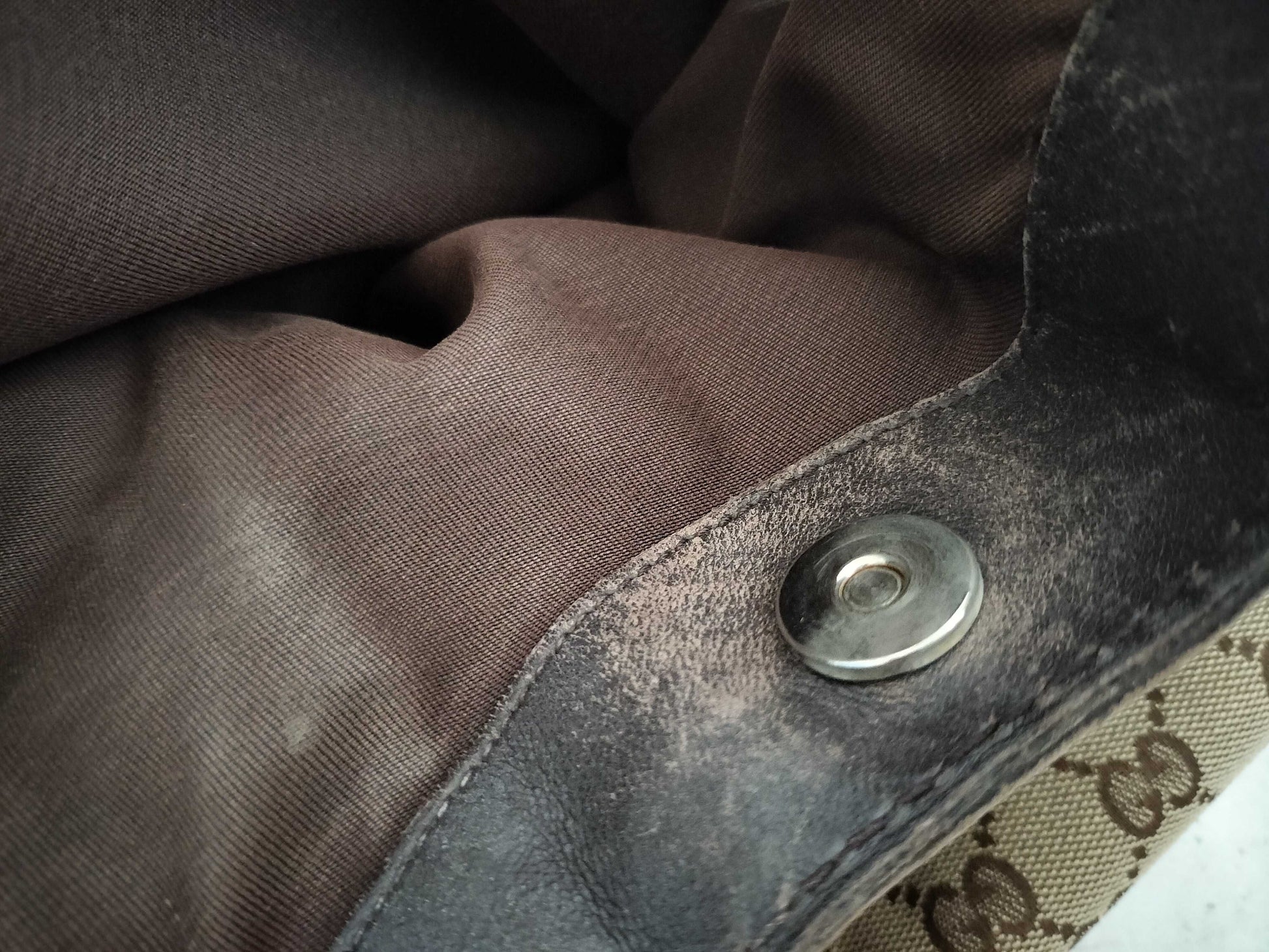 GUCCI GG Canvas Sukey Handbag