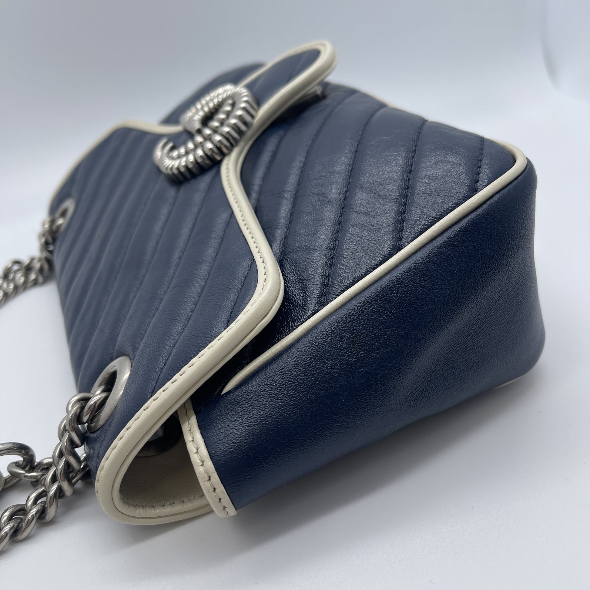 GUCCI GG Marmont Chain Shoulder Bag
