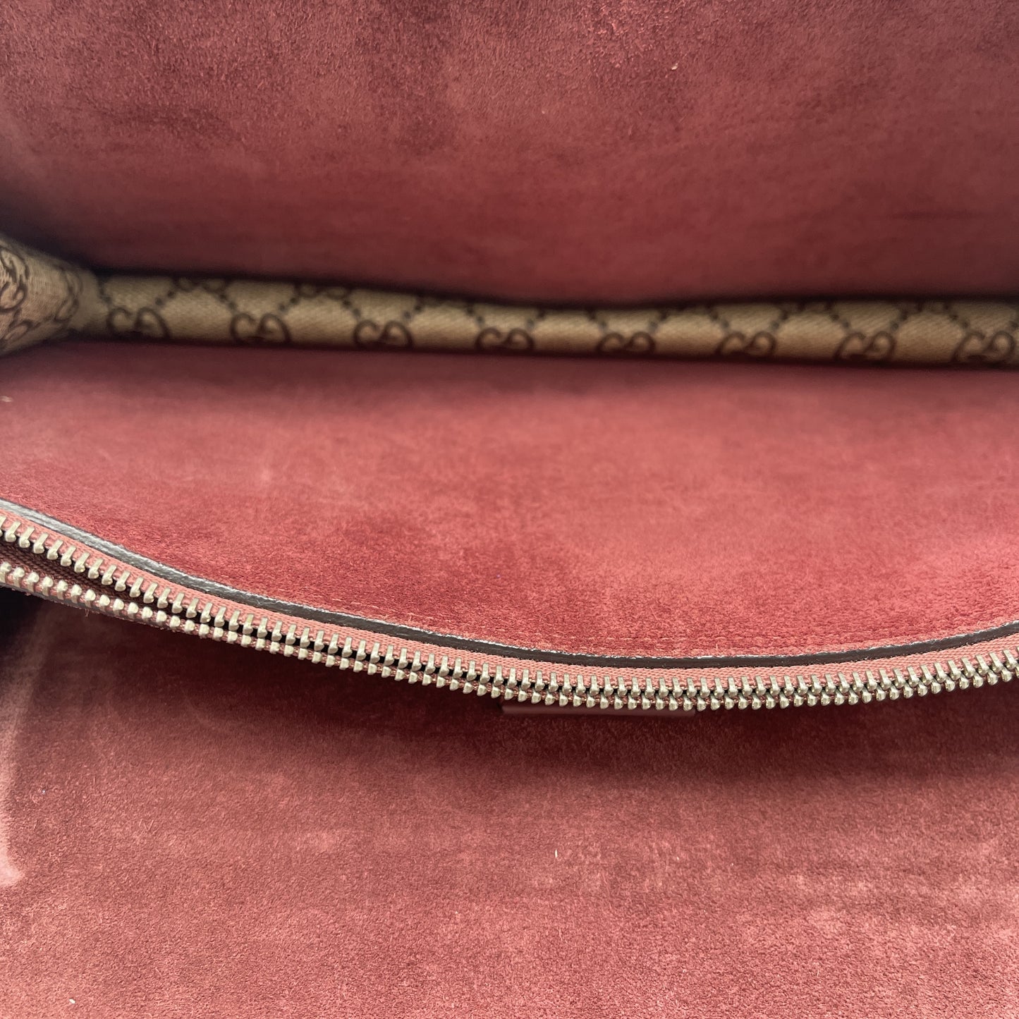 GUCCI GG Supreme Floral Dionysus Chain Shoulder Bag