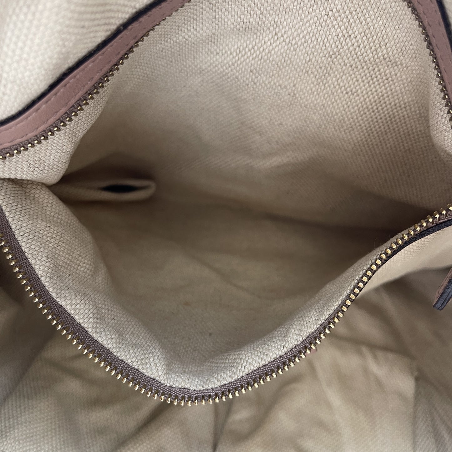 GUCCI Soho Chain Shoulder Bag