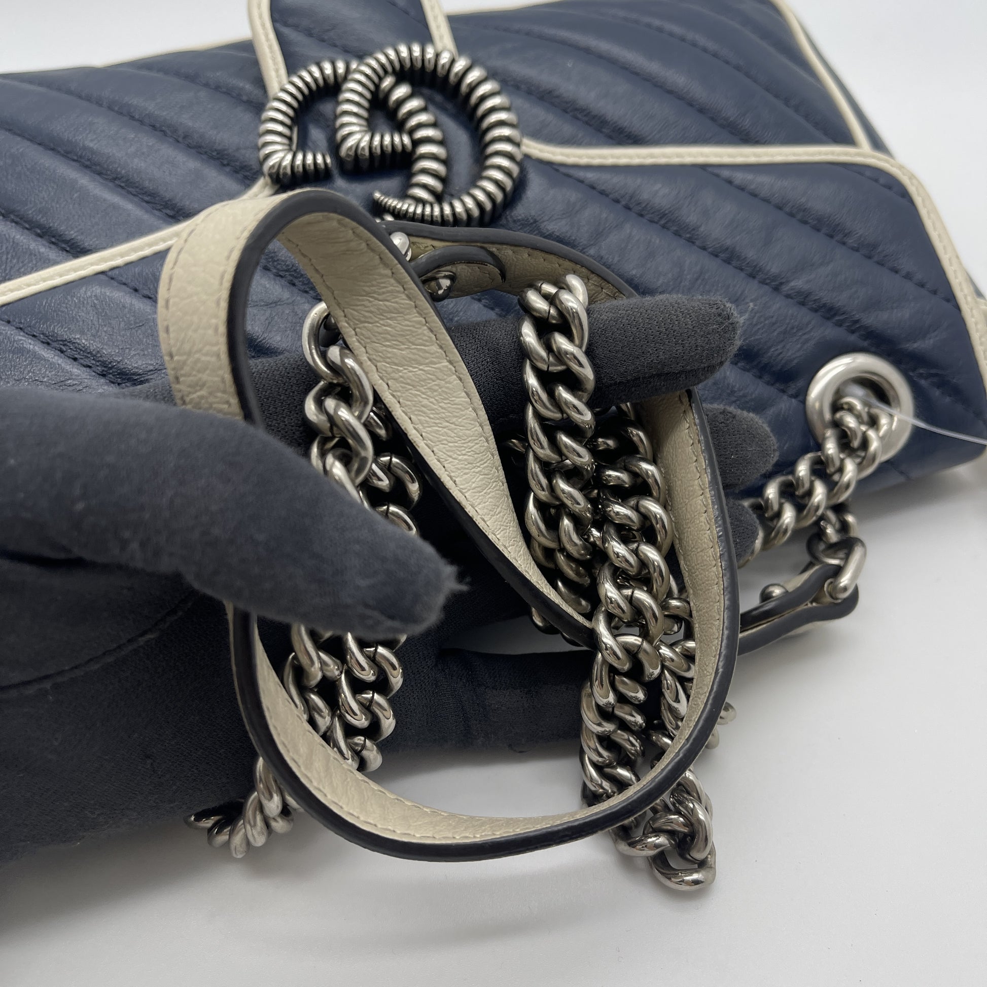 GUCCI Gucci Marmont Chain Shoulder Bag
