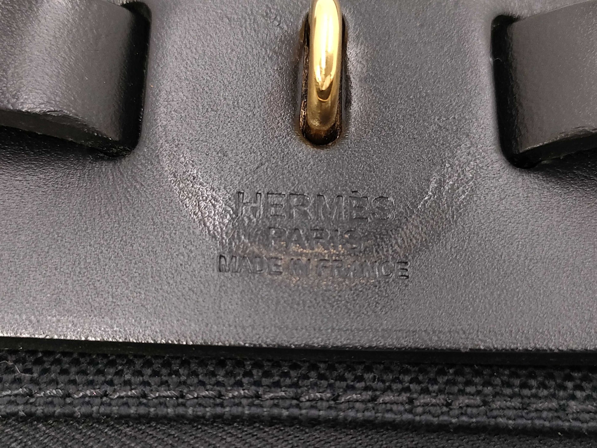 HERMES Airbag Zip 31PM Toile Officier Vache Hunter Black GP Z Stamp Shoulder Bag