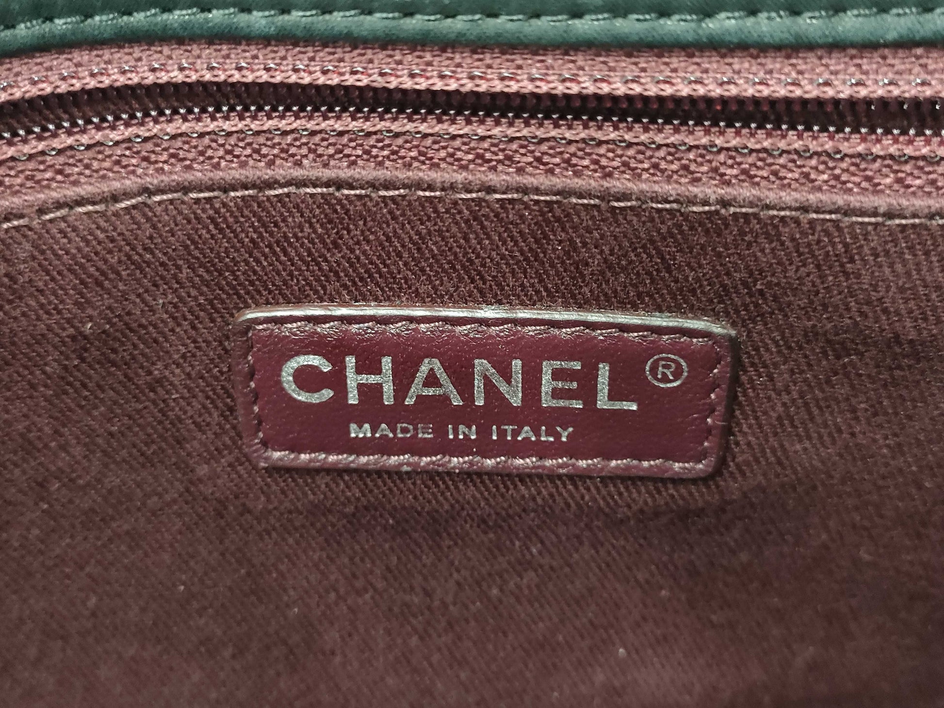 CHANEL Single Flap Bicolor Chain Shoulder Bag in Black Calfskin