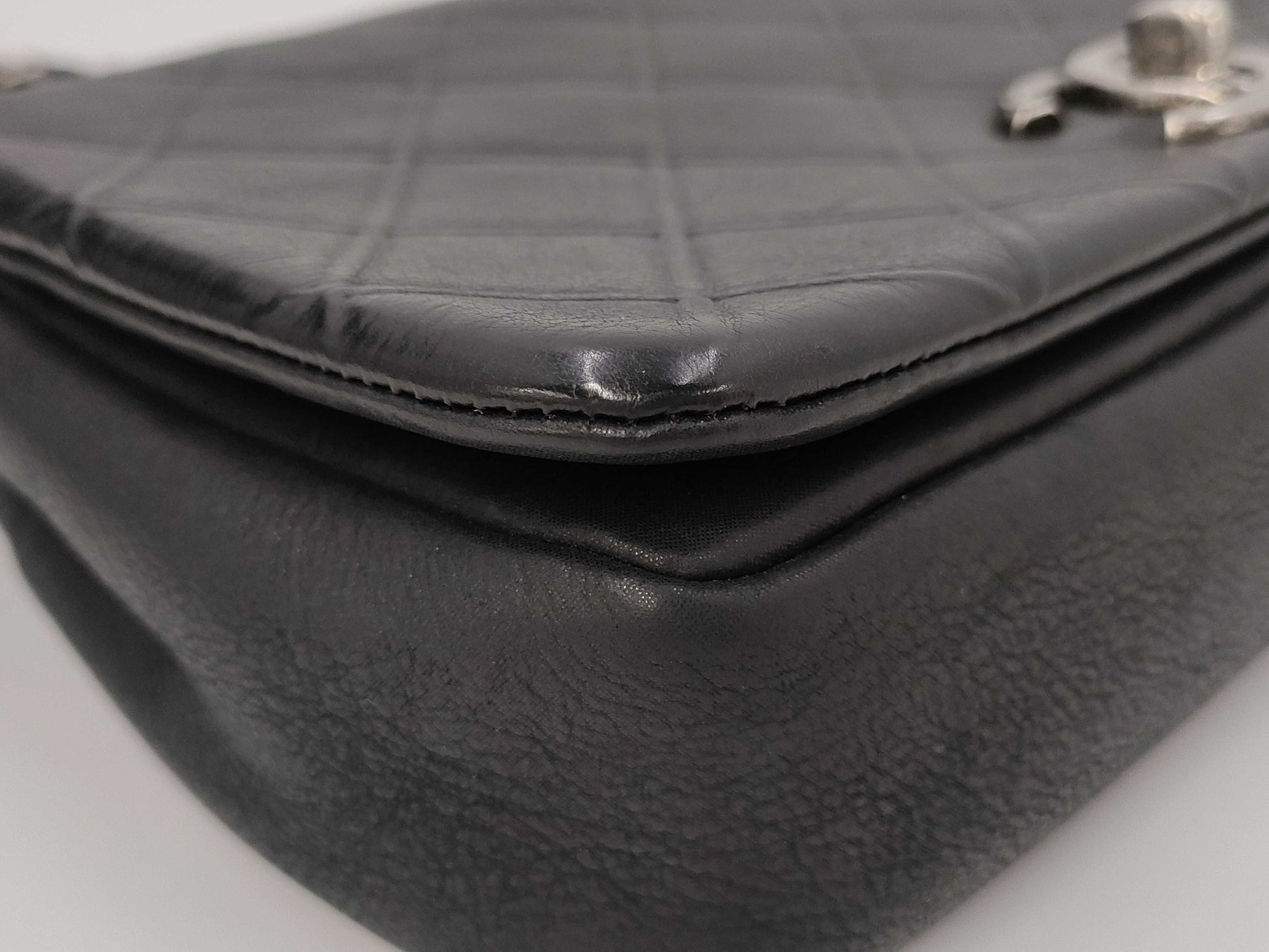 CHANEL Single Flap Bicolor Chain Shoulder Bag in Black Calfskin