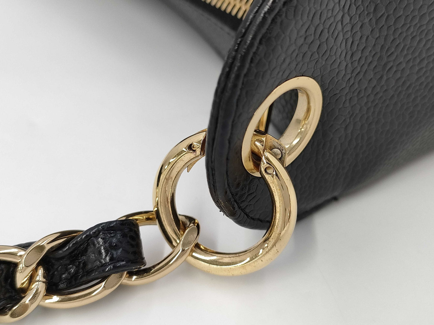 CHANEL Crescent Moon One-Shoulder Caviar Black GP Shoulder Bag