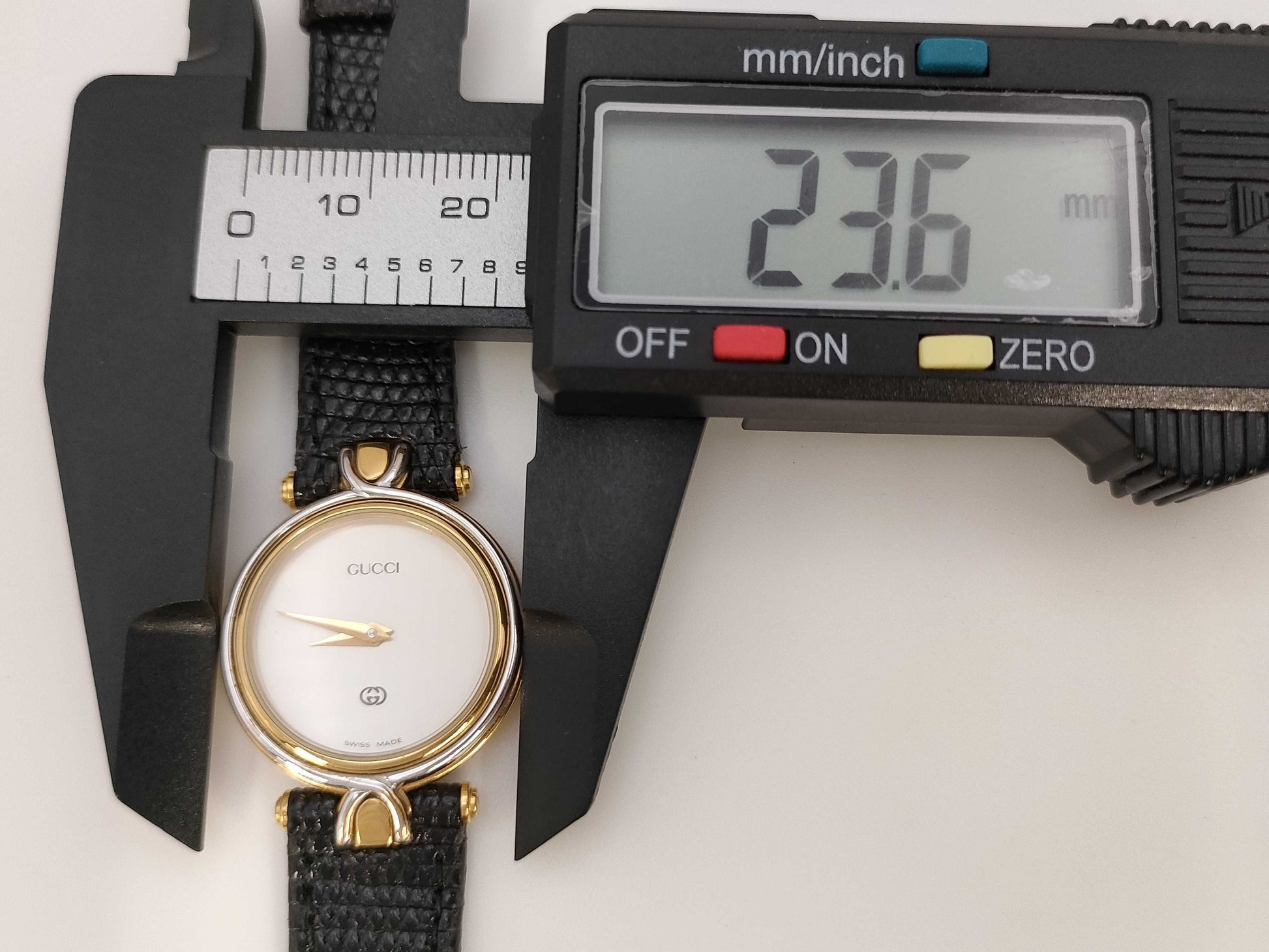 GUCCI 4500L 045-161 Quartz Women's Watch
