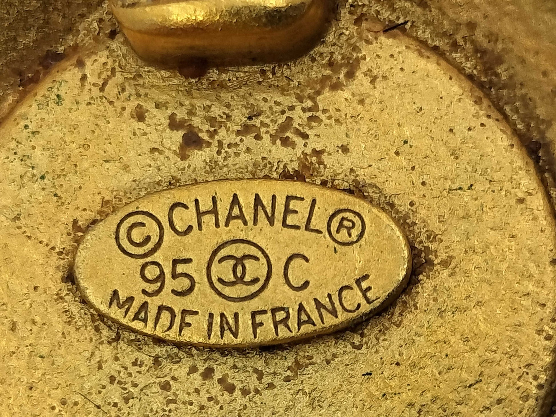CHANEL Coco 95C Earrings 