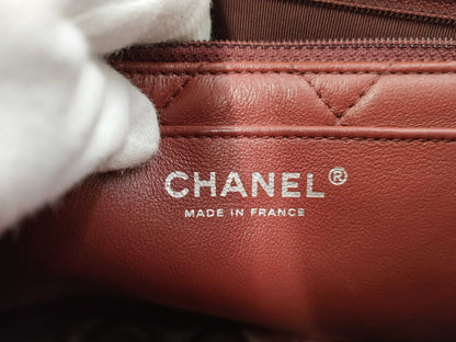 CHANEL Leather Handbag 22217391