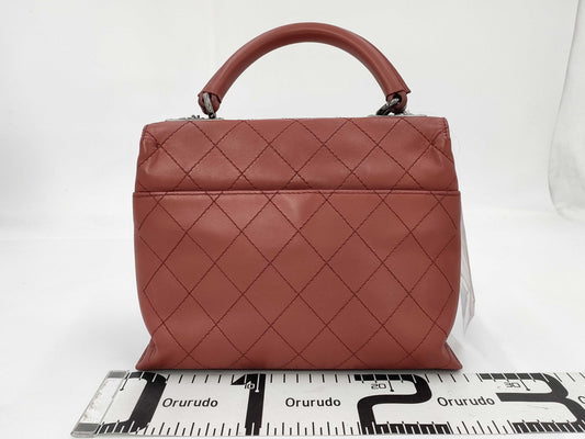 CHANEL Leather Handbag 22217391
