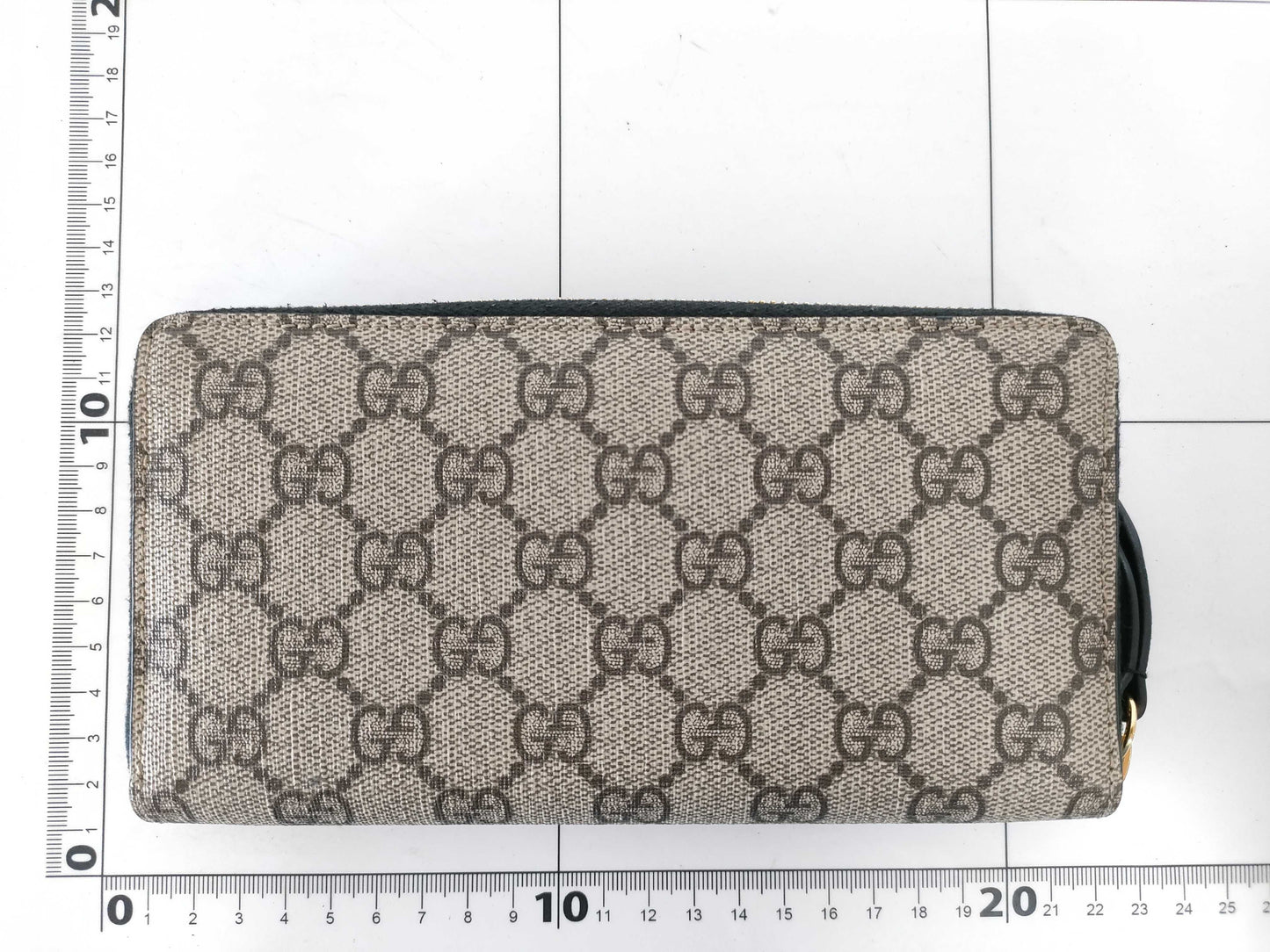 GUCCI GG Supreme Round Zip Long Wallet GG Supreme 456117 Wallet