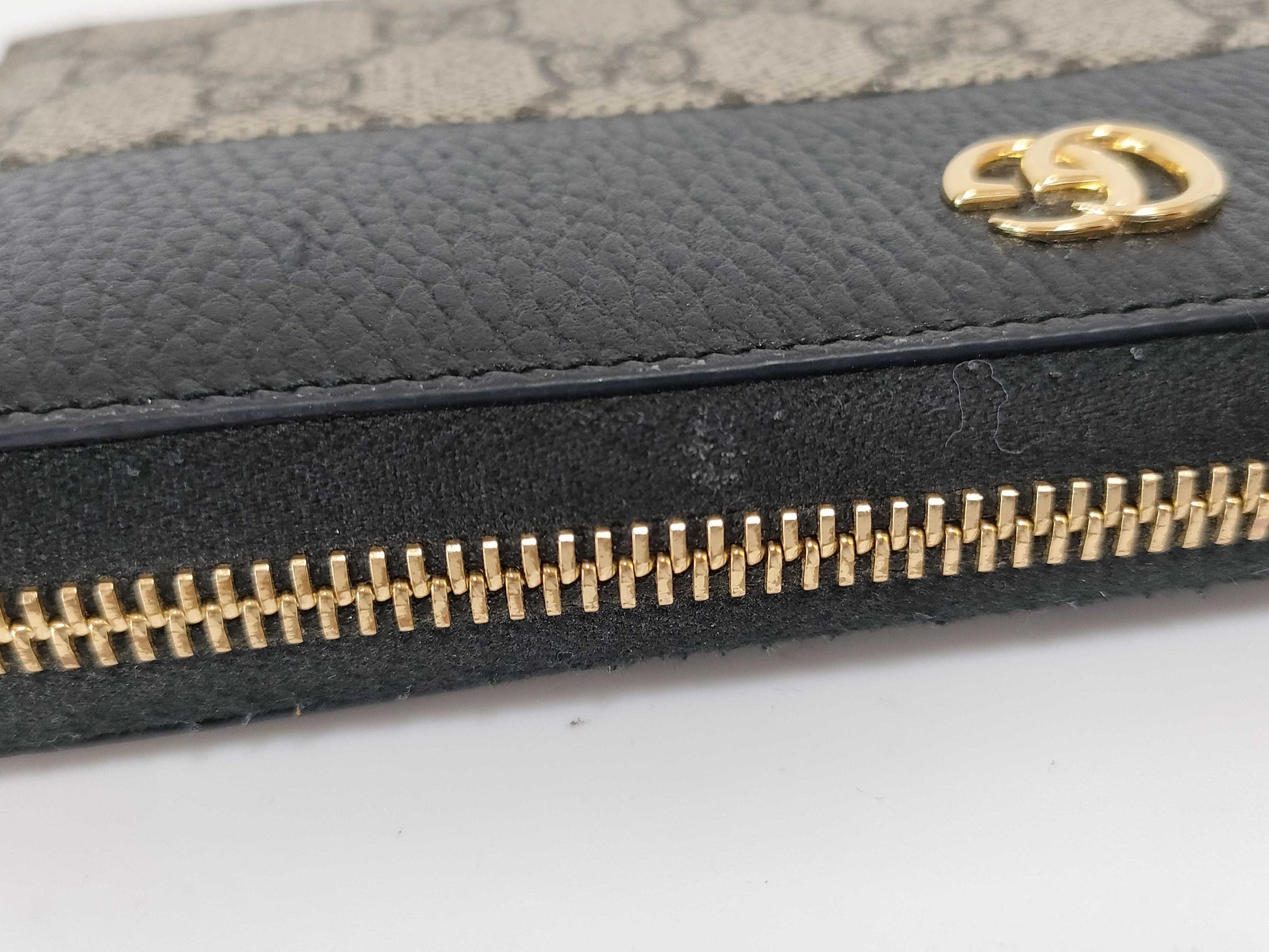 GUCCI GG Supreme Round Zip Long Wallet GG Supreme 456117 Wallet