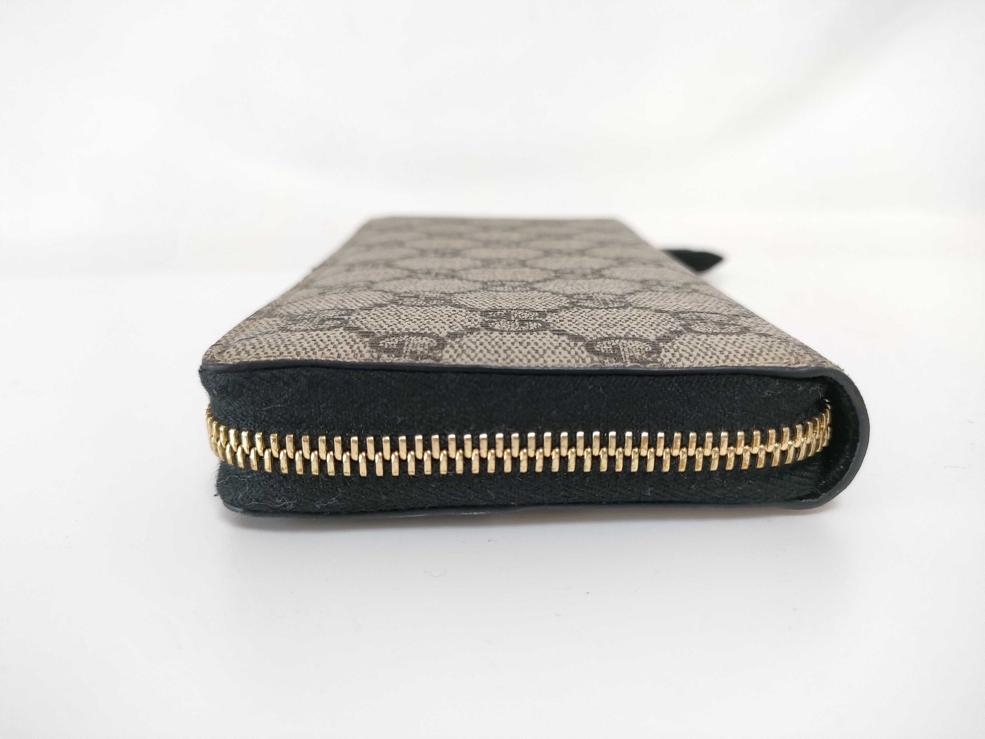 GUCCI GG Supreme Round Zip Long Wallet GG Supreme 456117 Wallet