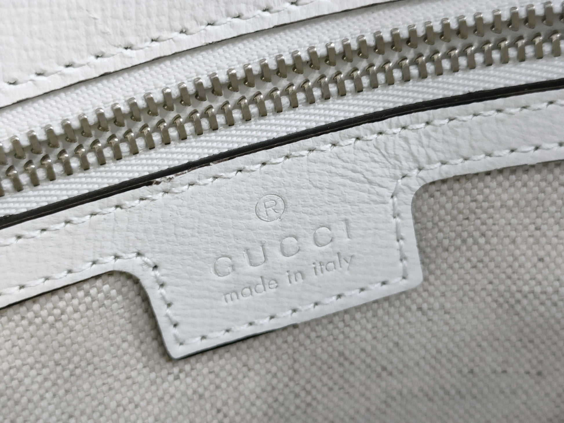 GUCCI Horsebit Hardware Shoulder Bag