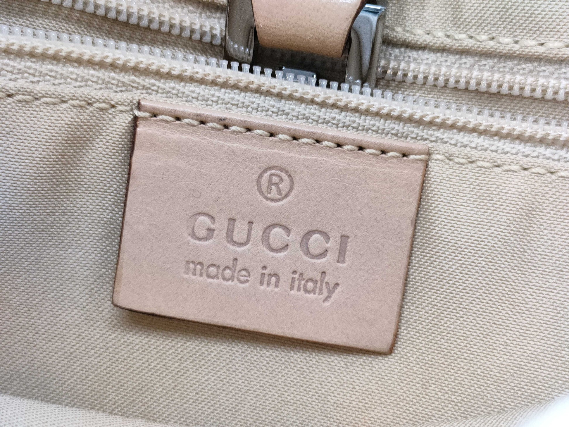 GUCCI Jackie GG pattern shoulder bag