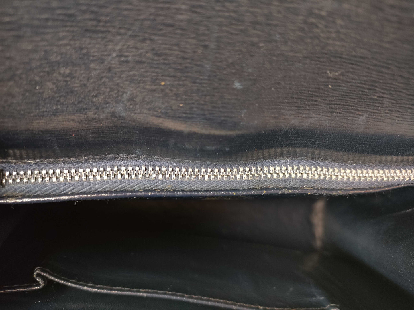 GUCCI GG Supreme Gucci Old Shoulder Bag