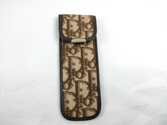 Dior. Other accessories