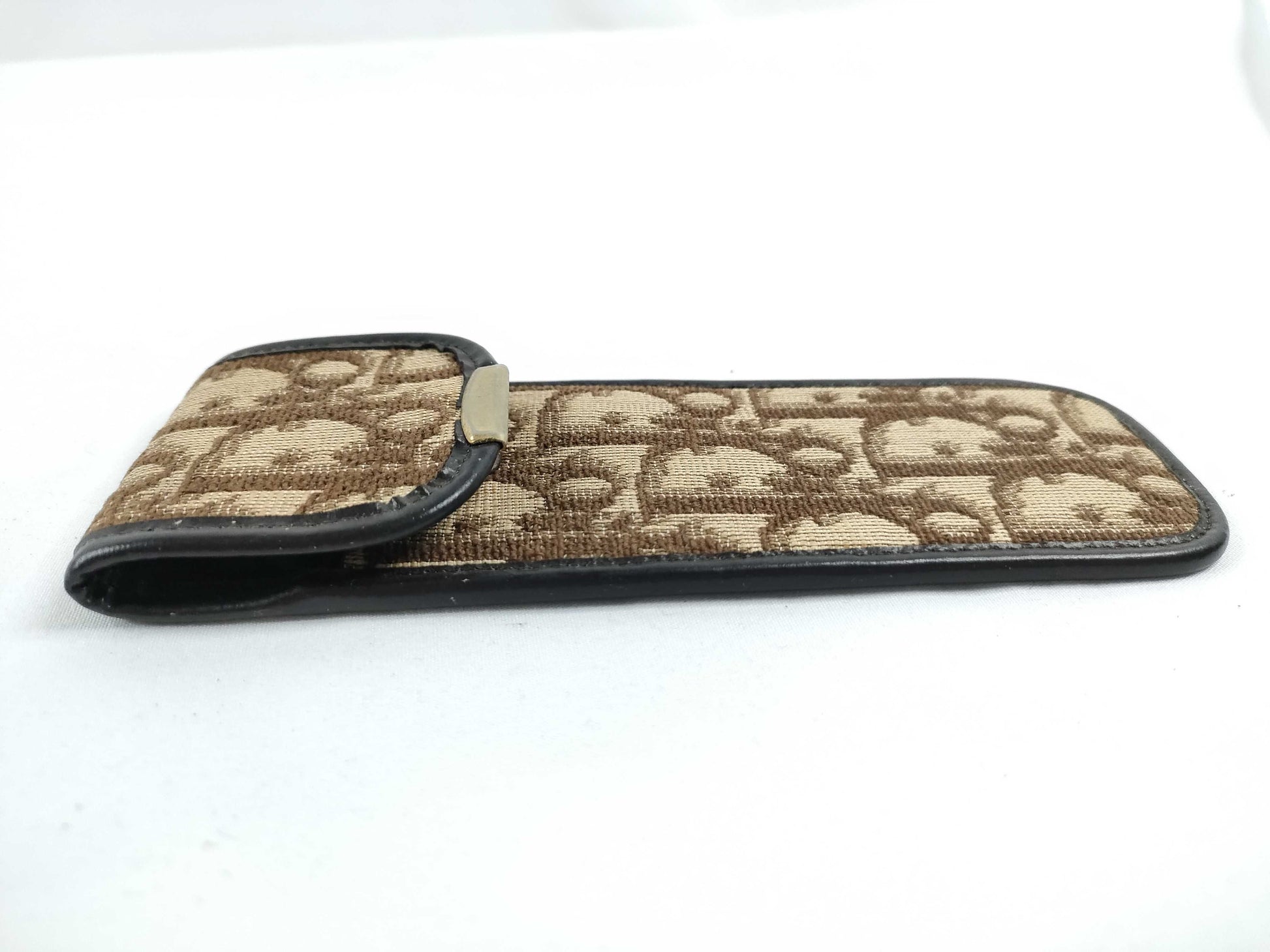 Dior. Other accessories