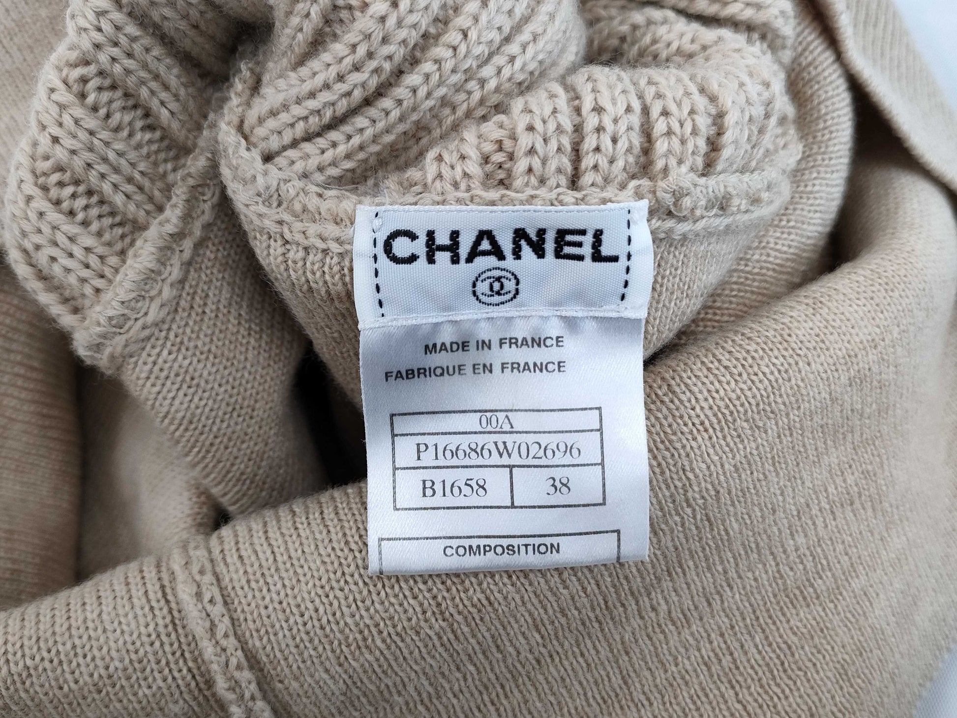 CHANEL Knit Kids Turtleneck Size 38 Top