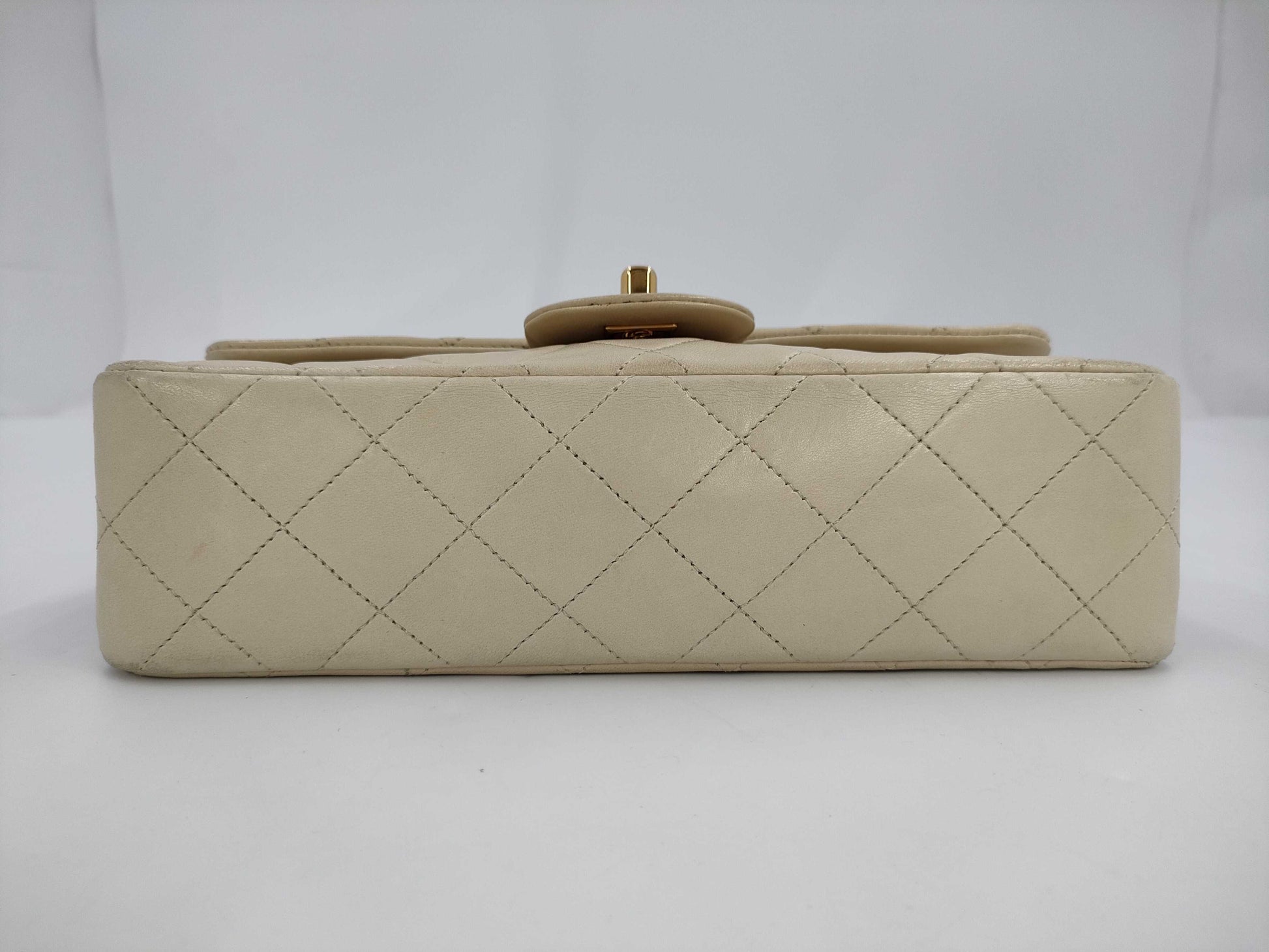 CHANEL Matelasse Chain Shoulder Bag 23, White Lambskin
