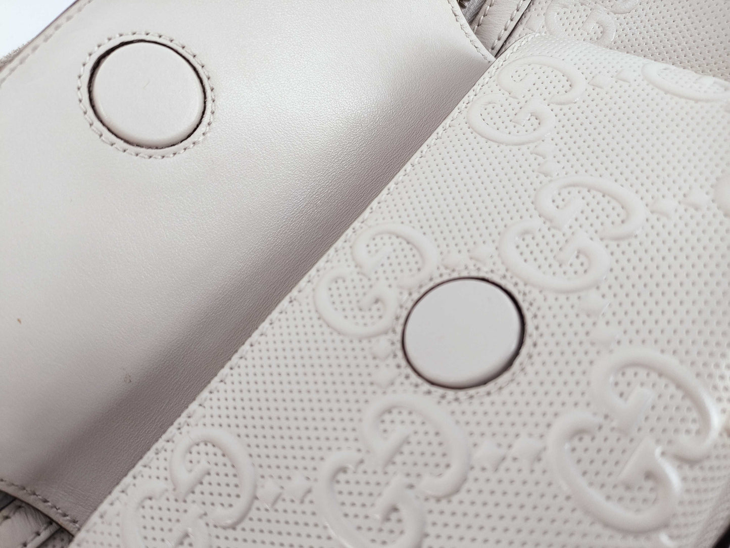 GUCCI Guccissima Body Bag White 645098 Waist Bag